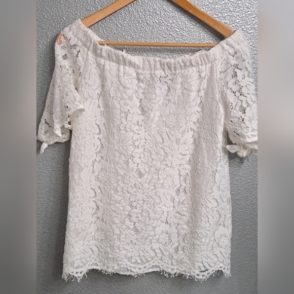 Lulus Shoulder Lace Top With Tie Sleeves    Size L - Picture 10 of 10